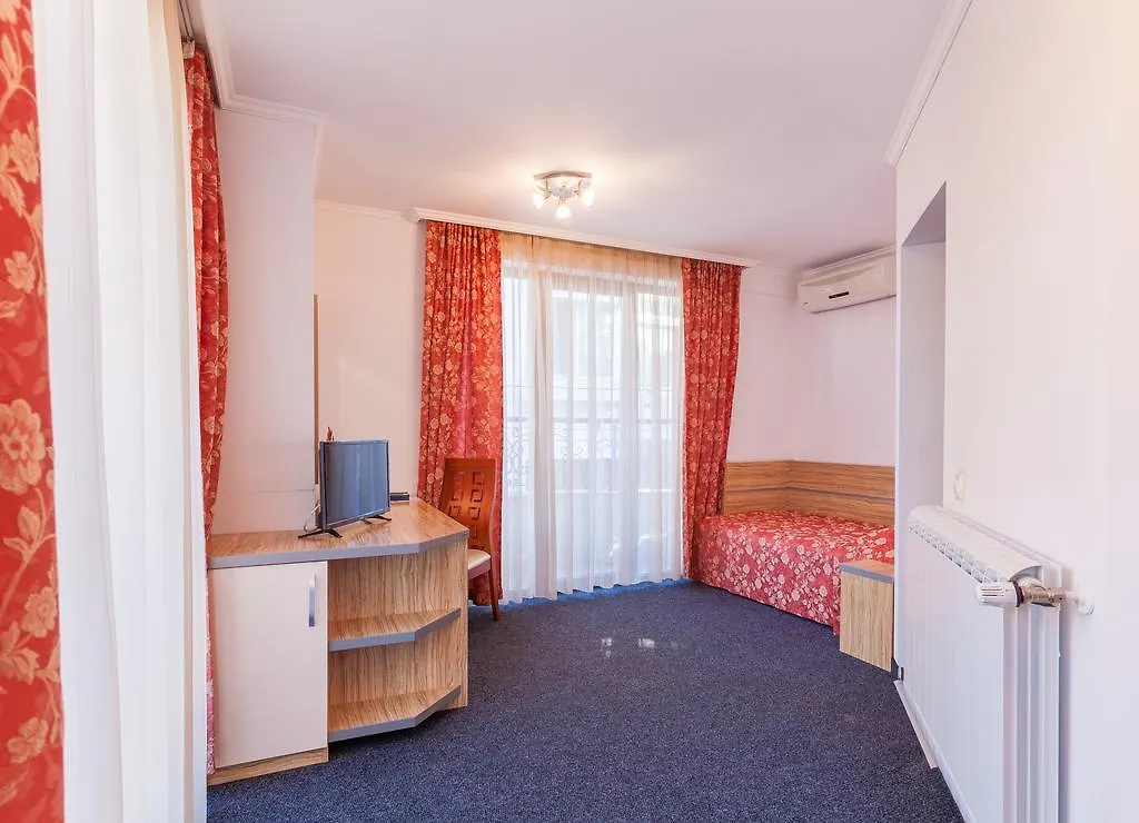 *** Hotel Семеен Хотел Опера Burgas City Bulgaria