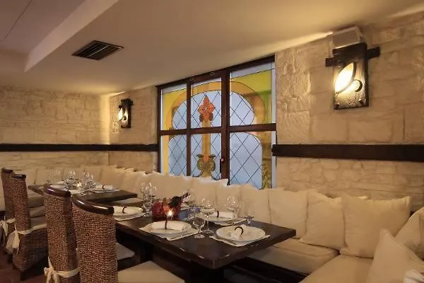 Семеен Хотел Опера Burgas City Hotel