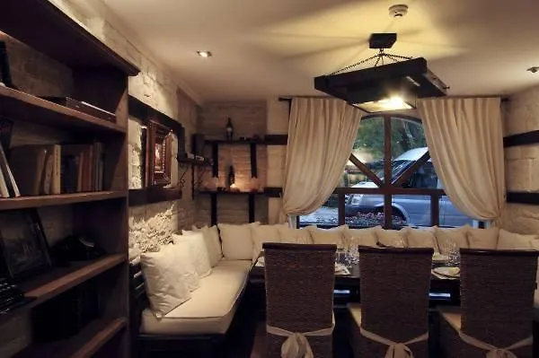 Hotel Семеен Хотел Опера Burgas